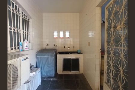 Casa para alugar com 200m², 2 quartos e 4 vagas Casa para alugar com 200m², 2 quartos e 4 vagasÁrea de Serviço