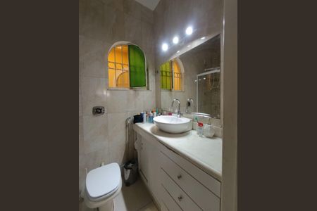 Casa para alugar com 200m², 2 quartos e 4 vagas Casa para alugar com 200m², 2 quartos e 4 vagasQuarto 1-Banheiro