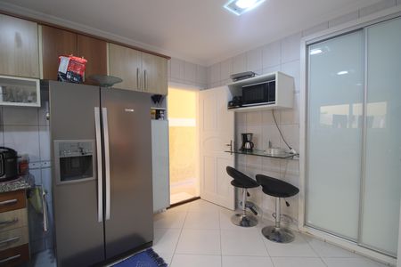 Casa de condomínio à venda com 200m², 3 quartos e 2 vagasCozinha