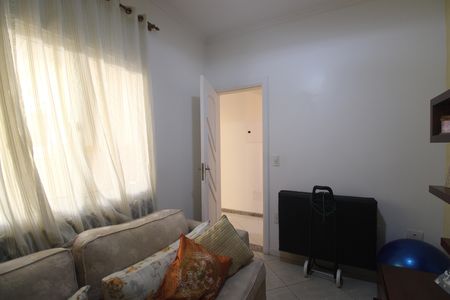 Casa de condomínio à venda com 200m², 3 quartos e 2 vagasQuarto