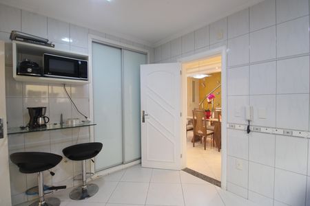 Casa de condomínio à venda com 200m², 3 quartos e 2 vagasCozinha