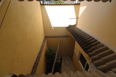 Casa de condomínio à venda com 200m², 3 quartos e 2 vagasVaranda