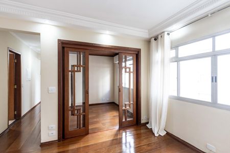 Apartamento para alugar com 97m², 3 quartos e 1 vaga Apartamento para alugar com 97m², 3 quartos e 1 vagaSala