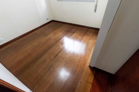 Apartamento para alugar com 97m², 3 quartos e 1 vaga Apartamento para alugar com 97m², 3 quartos e 1 vagaQuarto 2