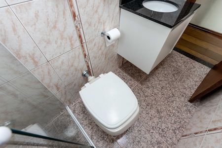 Apartamento para alugar com 97m², 3 quartos e 1 vaga Apartamento para alugar com 97m², 3 quartos e 1 vagaBanheiro do Corredor