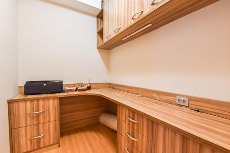 Apartamento para alugar com 91m², 4 quartos e 2 vagas Apartamento para alugar com 91m², 4 quartos e 2 vagasEscritório