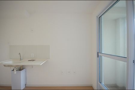Sala de kitnet/studio para alugar com 1 quarto, 25m² em Freguesia do Ó, São Paulo