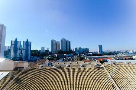 Vista da sala  de apartamento à venda com 3 quartos, 83m² em Vila das Bandeiras, Guarulhos