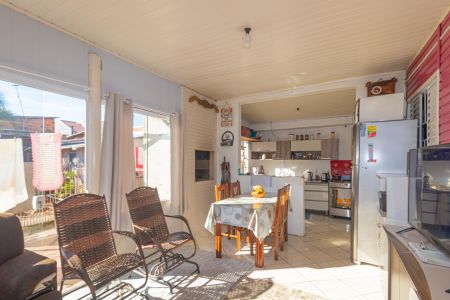 Casa à venda com 140m², 3 quartos e 4 vagasVaranda