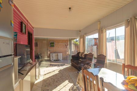 Casa à venda com 140m², 3 quartos e 4 vagasVaranda