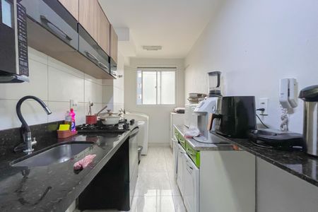 Apartamento à venda com 52m², 2 quartos e 1 vaga Apartamento à venda com 52m², 2 quartos e 1 vagaCozinha e Área de Serviço