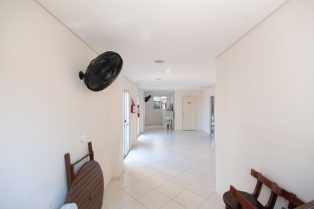 Apartamento à venda com 52m², 2 quartos e 1 vaga Apartamento à venda com 52m², 2 quartos e 1 vagaÁrea comum - Salão de festas