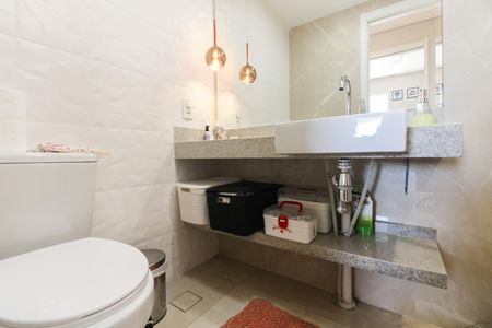 Apartamento à venda com 62m², 2 quartos e 1 vagaBanheiro Social 