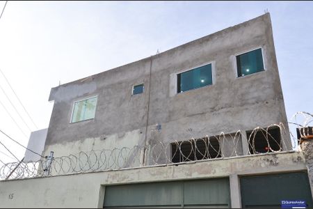 Apartamento à venda com 64m², 2 quartos e sem vaga Apartamento à venda com 64m², 2 quartos e sem vagaFachada
