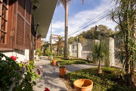 Casa para alugar com 200m², 3 quartos e 1 vagaÁrea comum