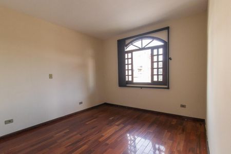 Casa para alugar com 200m², 3 quartos e 1 vagaQuarto 1