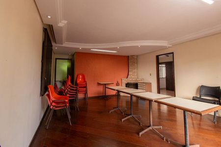 Casa para alugar com 200m², 3 quartos e 1 vagaÁrea comum