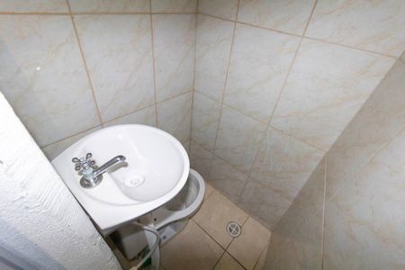 Banheiro de casa para alugar com 1 quarto, 35m² em Cidade Patriarca, São Paulo