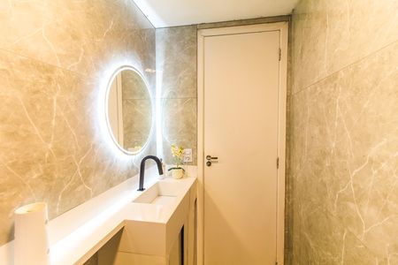 Apartamento à venda com 33m², 2 quartos e sem vaga Apartamento à venda com 33m², 2 quartos e sem vagaBanheiro