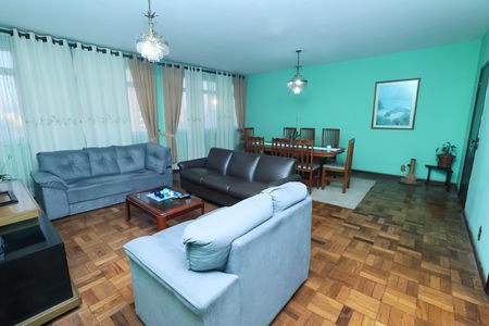 Apartamento à venda com 160m², 3 quartos e 1 vaga Apartamento à venda com 160m², 3 quartos e 1 vagaSala