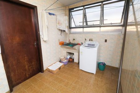Apartamento à venda com 160m², 3 quartos e 1 vaga Apartamento à venda com 160m², 3 quartos e 1 vagaÁrea de Serviço