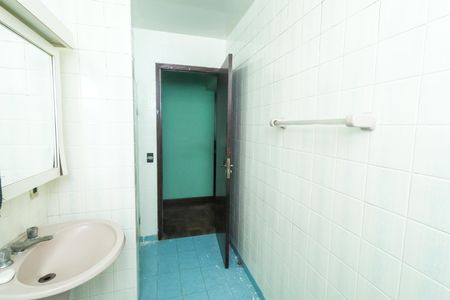 Apartamento à venda com 160m², 3 quartos e 1 vaga Apartamento à venda com 160m², 3 quartos e 1 vagaBanheiro Social