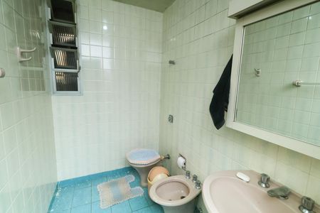 Apartamento à venda com 160m², 3 quartos e 1 vaga Apartamento à venda com 160m², 3 quartos e 1 vagaBanheiro Social