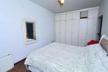 Apartamento à venda com 160m², 3 quartos e 1 vaga Apartamento à venda com 160m², 3 quartos e 1 vagaSuíte