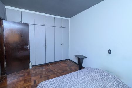 Apartamento à venda com 160m², 3 quartos e 1 vaga Apartamento à venda com 160m², 3 quartos e 1 vagaQuarto 1