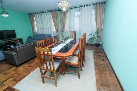 Apartamento à venda com 160m², 3 quartos e 1 vaga Apartamento à venda com 160m², 3 quartos e 1 vagaSala de Jantar