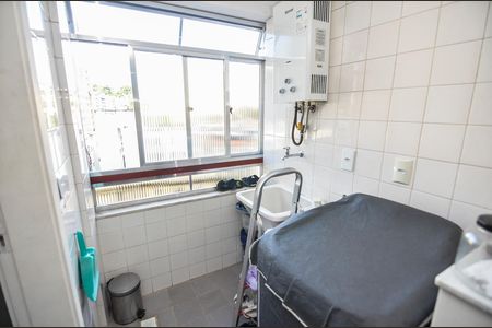 Apartamento à venda com 68m², 2 quartos e 1 vagaÁrea de Serviço