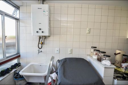Apartamento à venda com 68m², 2 quartos e 1 vagaÁrea de Serviço