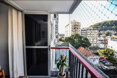 Apartamento à venda com 68m², 2 quartos e 1 vagaSala