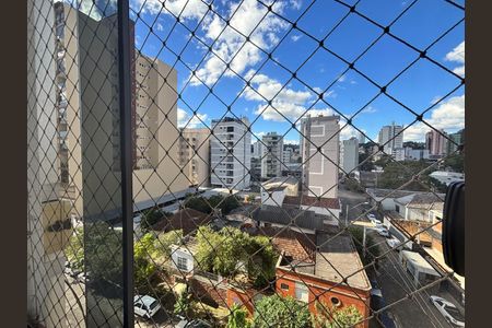Apartamento para alugar com 68m², 2 quartos e 1 vaga