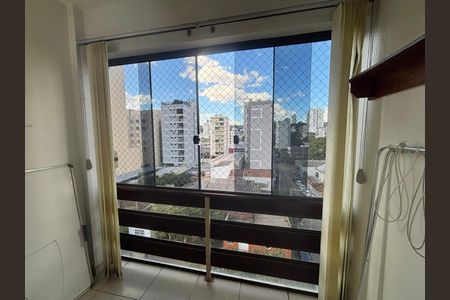 Apartamento para alugar com 68m², 2 quartos e 1 vaga