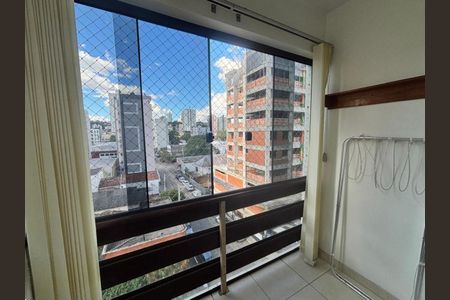 Apartamento para alugar com 68m², 2 quartos e 1 vaga