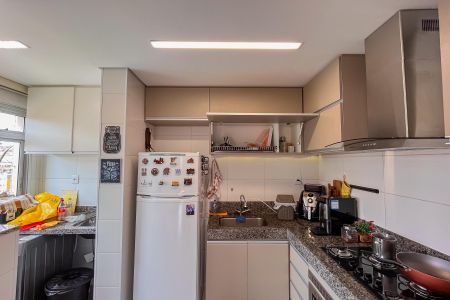 Apartamento à venda com 2 quartos, 68m² em Dom Joaquim, Belo Horizonte