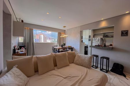 Apartamento à venda com 2 quartos, 68m² em Dom Joaquim, Belo Horizonte