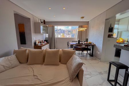 Apartamento à venda com 68m², 2 quartos e 2 vagas