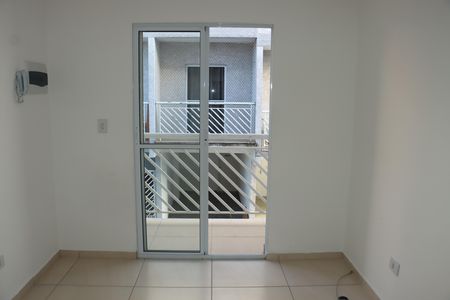 Casa de Condomínio para alugar com 2 quartos, 100m² em Parque Santa Rita de Cassia, Cotia
