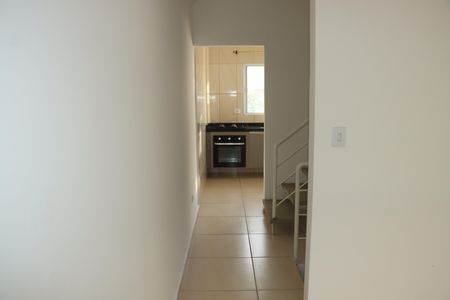 Casa de Condomínio para alugar com 2 quartos, 100m² em Parque Santa Rita de Cassia, Cotia