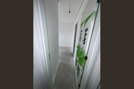 Corredor de apartamento à venda com 2 quartos, 58m² em Vila Engenho Novo, Barueri