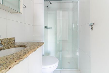 Apartamento para alugar com 63m², 2 quartos e 1 vaga Apartamento para alugar com 63m², 2 quartos e 1 vagaBanheiro da Suíte
