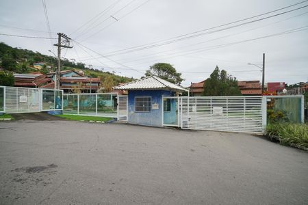Casa de condomínio para alugar com 149m², 2 quartos e 4 vagas Casa de condomínio para alugar com 149m², 2 quartos e 4 vagasFachada do condomínio
