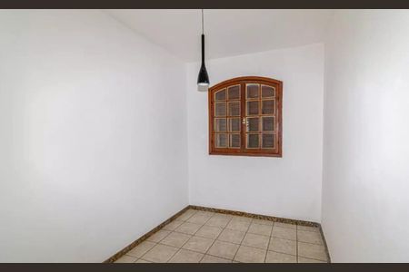 Casa para alugar com 120m², 3 quartos e 4 vagasQuarto