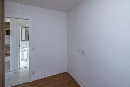 Quarto de apartamento para alugar com 2 quartos, 41m² em Jardim Santa Emilia, São Paulo