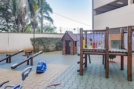Apartamento para alugar com 41m², 2 quartos e 1 vaga Apartamento para alugar com 41m², 2 quartos e 1 vagaÁrea comum - Playground