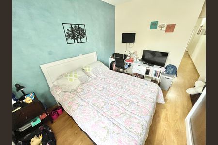 Quarto 1 de casa à venda com 4 quartos, 150m² em Vila Vitorio Mazzei, São Paulo