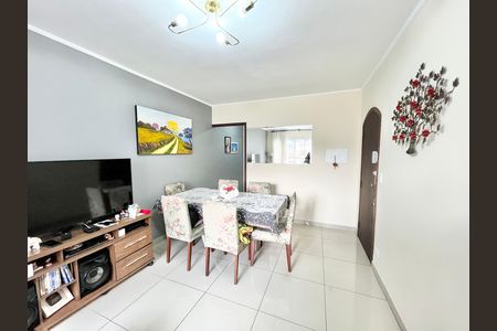 Sala de casa à venda com 4 quartos, 150m² em Vila Vitorio Mazzei, São Paulo