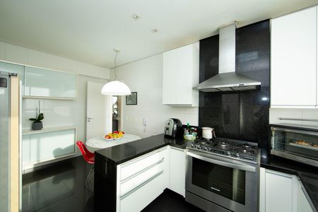 Apartamento para alugar com 200m², 4 quartos e 4 vagasCOZINHA